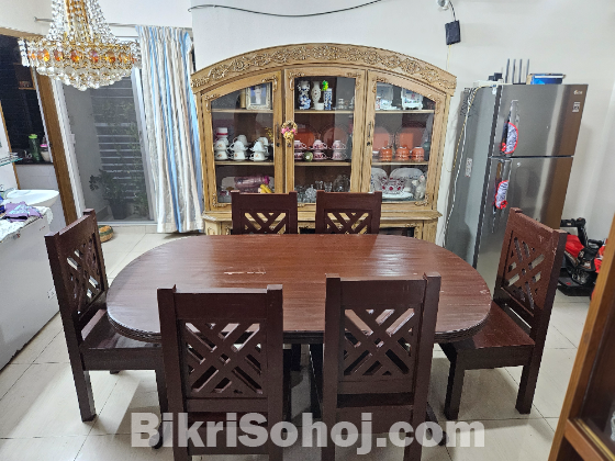 DINING TABLE WITH 6 CHAIRS